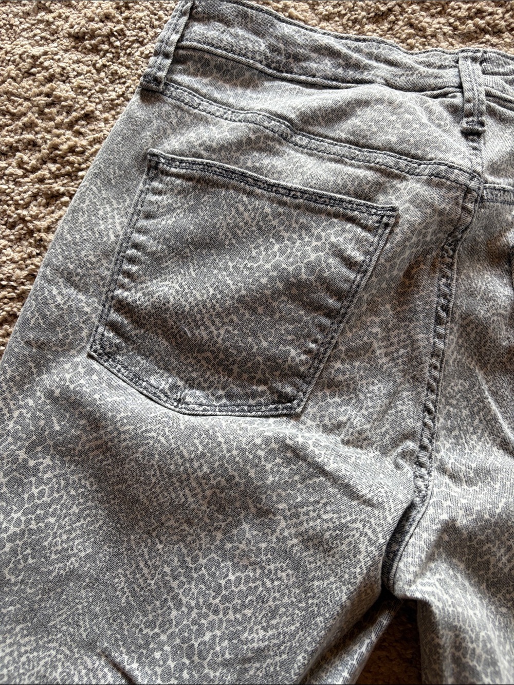 Universal Thread High Rise Skinny Jeans - Picture 7 of 7